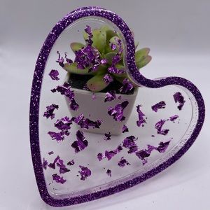 Heart shaped resin trinket tray!
